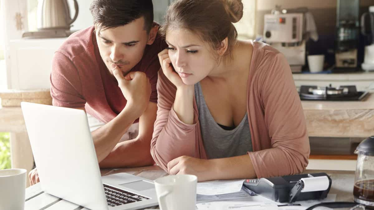 Girokonto vs. Sparkonto: die wichtigsten Unterschiede, Vorteile